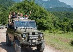 Прогулка на джипах в Сочи Прогулка на джипах в Сочи